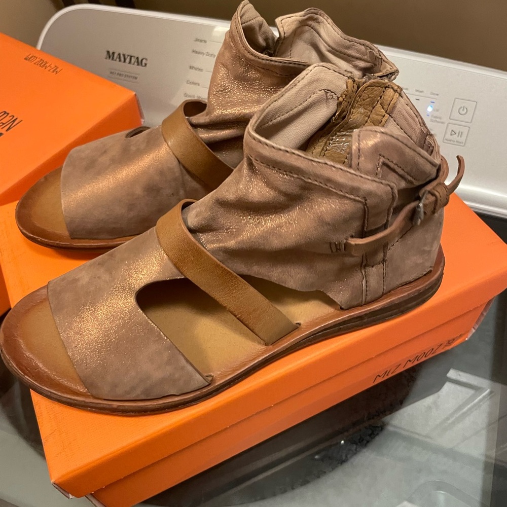 Miz Mooz Finney Bronze Leather Sandals
